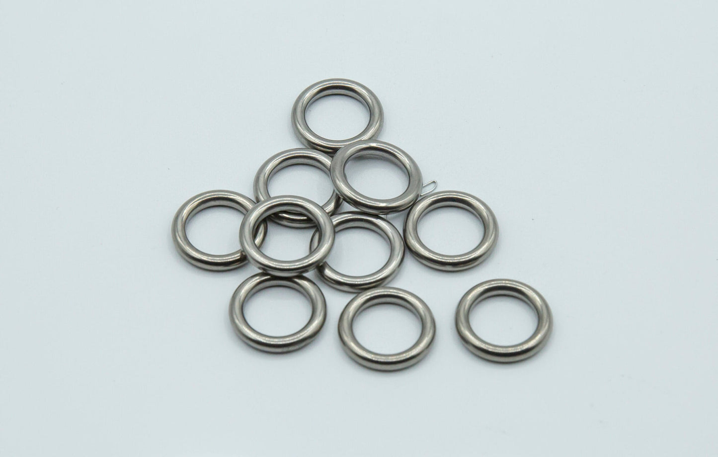 Small stainless steel ring