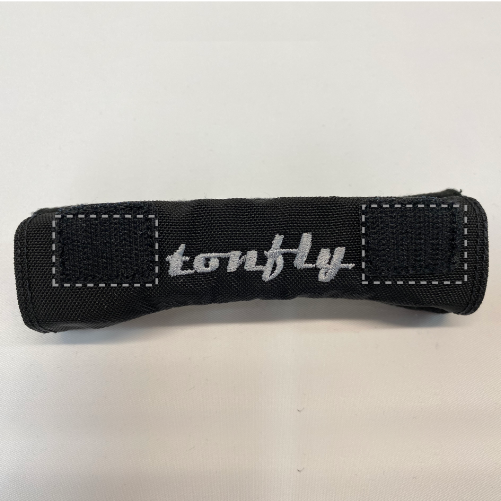 Chinstrap with release system for Tonfly