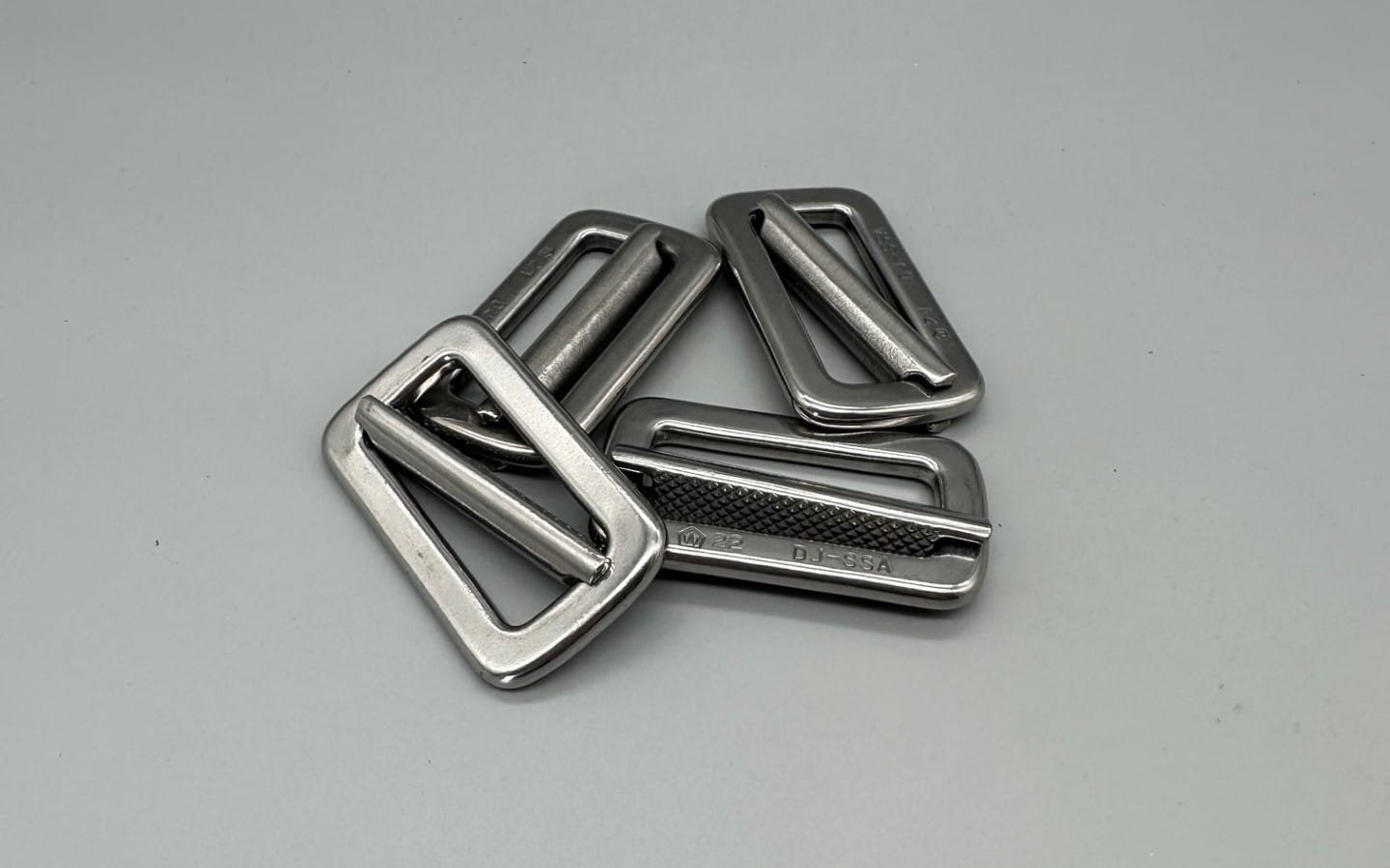 Stainless steel thigh loop