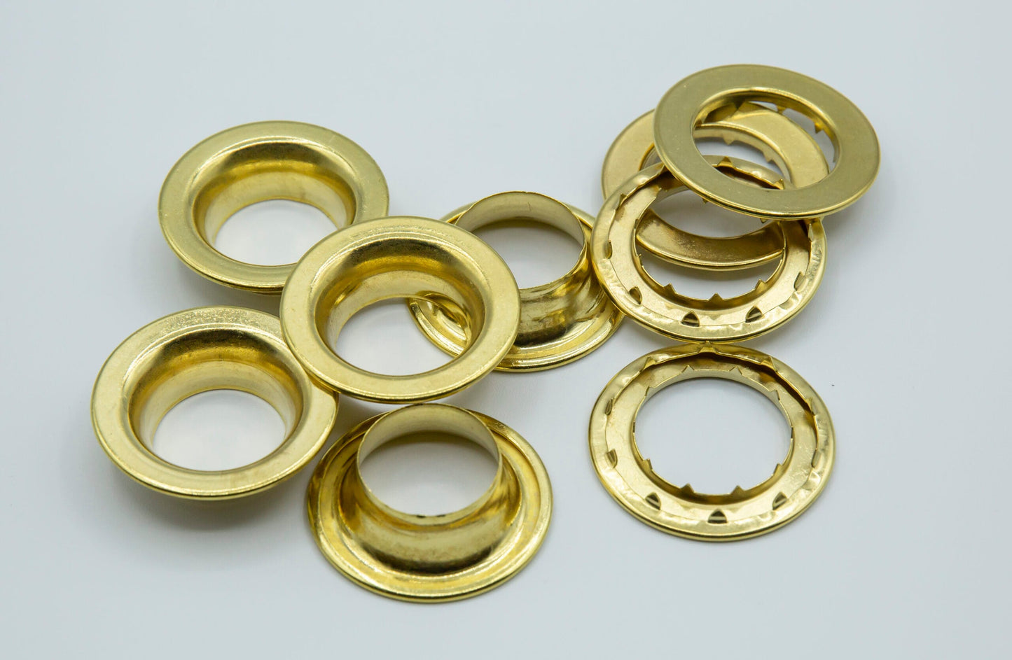 grommet size 8 brass